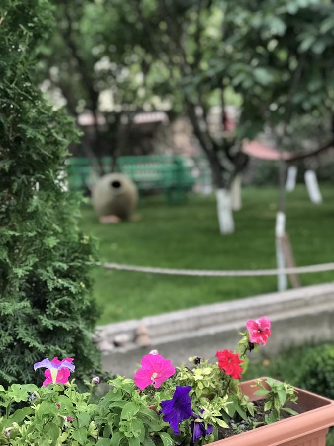 Garni Bread House Hotel Buitenkant foto